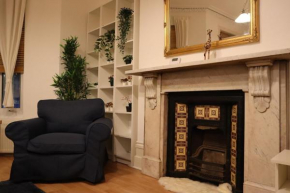 Stylish One Bed Flat in Brook Green